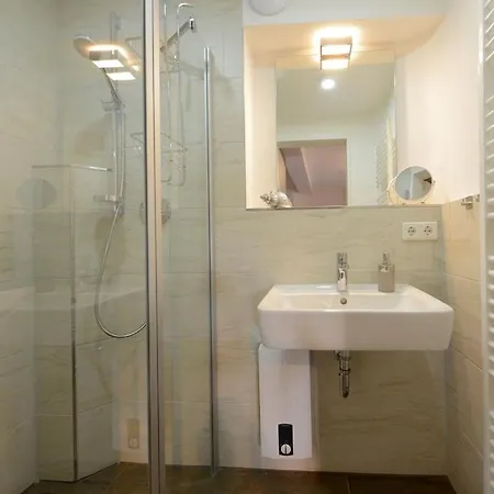 Ohlerich Speicher App_ 04 Hotel